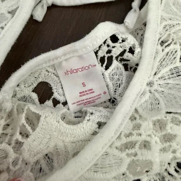 Floral Boho Lace Cover-Up - Picture 5 of 5